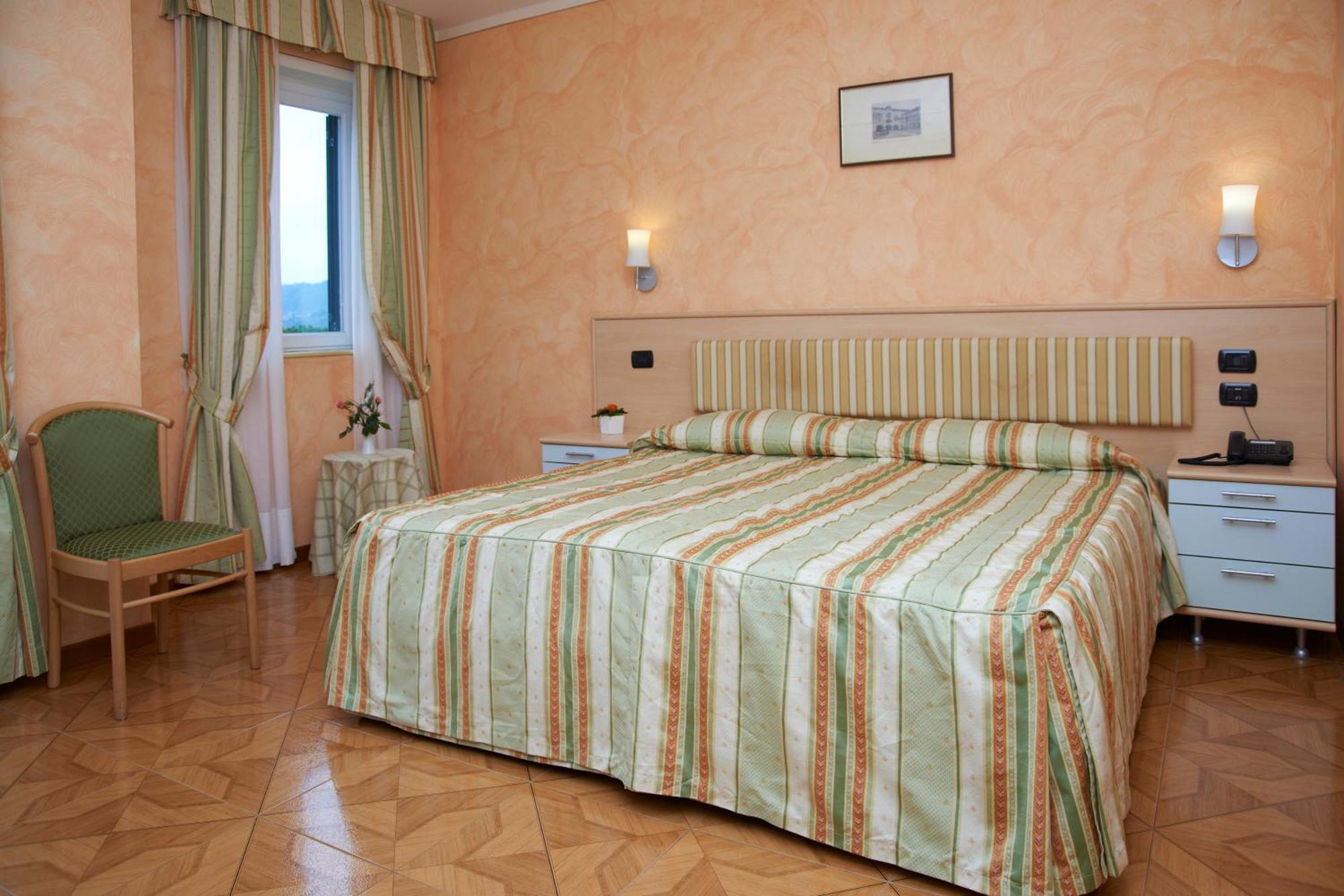 Hotel La Bussola Orta San Giulio Exteriér fotografie